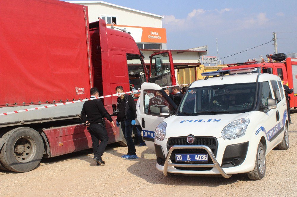 Macaristan Uyruklu Şoför Tırda Ölü Bulundu