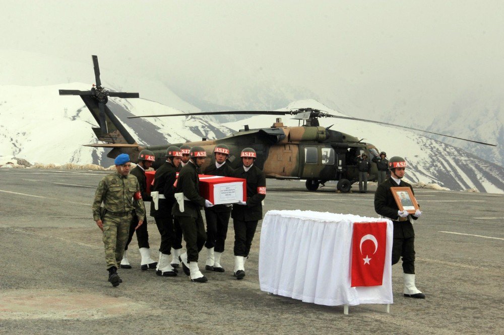 Şehit Astsubaya Uğurlama Töreni Düzenlendi