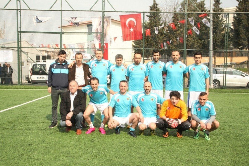 Başkan Altınok Öz Köyler Arası Futbol Turnuvasına Katıldı