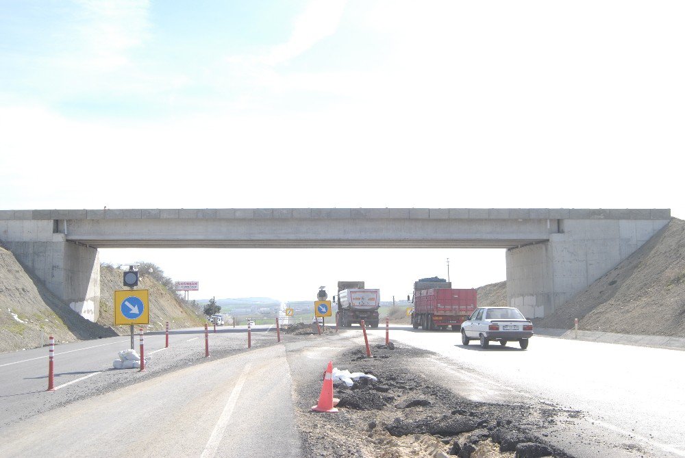 Malkara Devlet Hastanesi İçin Üst Geçit Yolu Yapılıyor