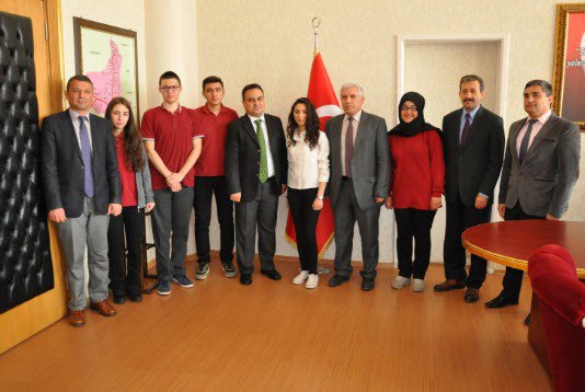 Simav Gençlik Merkezi, ’Solo O Ses Yarışması Ve Şiir Okuma Yarışması’nda İl Birincisi Oldu