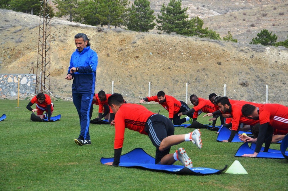 Evkur Yeni Malatyaspor’da Ayite Ve Sadık Sevinci