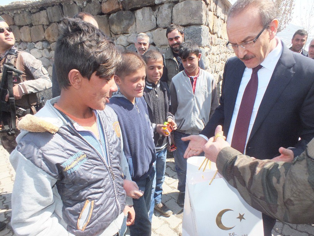 Vali Yavuz’dan Malazgirt’e Ziyaret