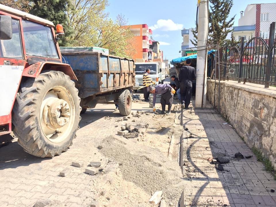 Kahta Belediyesi Bozulan Yollarda Onarım Çalışmalarına Başladı