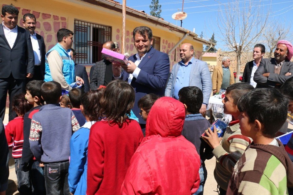 Başkan Ayhan, Referandum Turunu Sürdürüyor