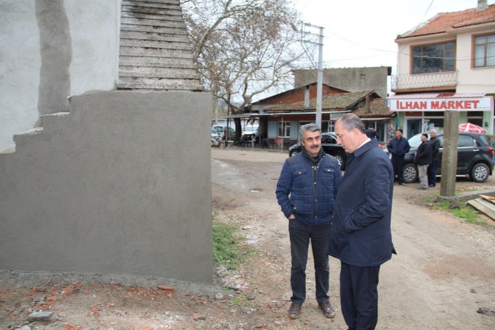 Çavuşköy Gençlik Merkezi Ve Muhtarlık Yapımı Devam Ediyor