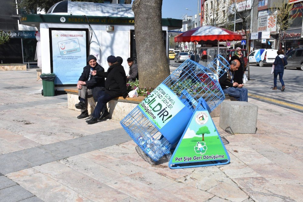 Düzce’ye Pet Şişe Toplama Kumbaraları