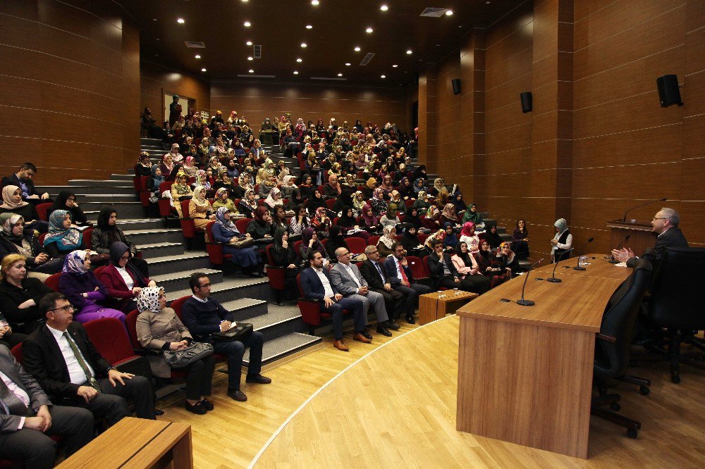 Gaün’de Cumhuriyet Türkiyesi’nde Bir Mesele Olarak İslam Konferansı