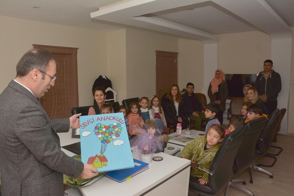 Miniklerden Başkan Vekili Akgül’e Teşekkür Ziyareti