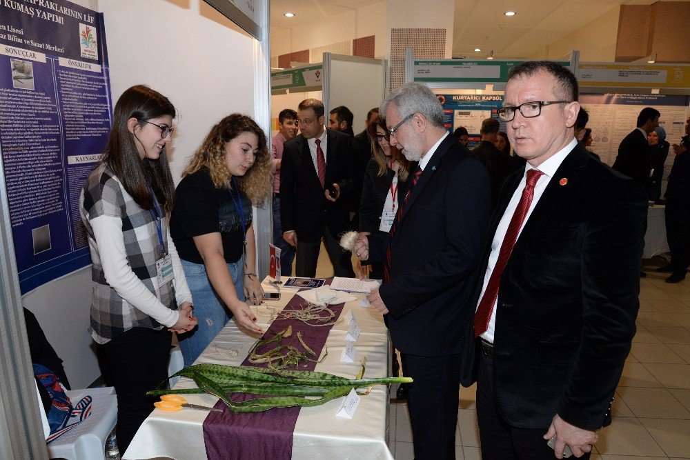 Liseli Mucitlerin Eserleri Uludağ Üniversitesi’nde Sergileniyor