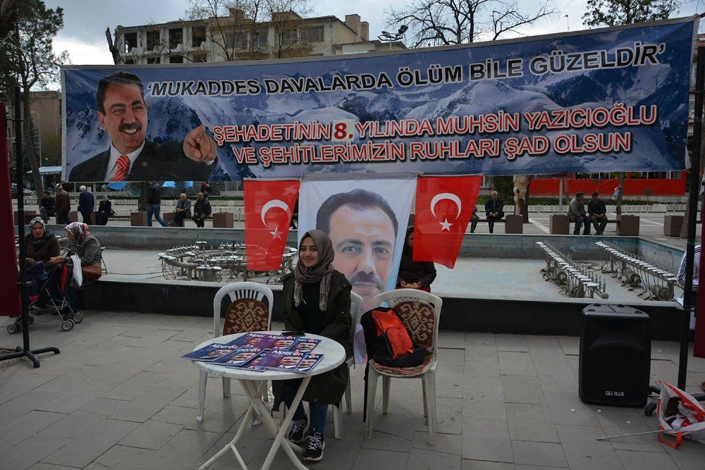 Uşaklı Alperenler Muhsin Yazıcıoğlu’nu Anma Haftası Düzenliyor