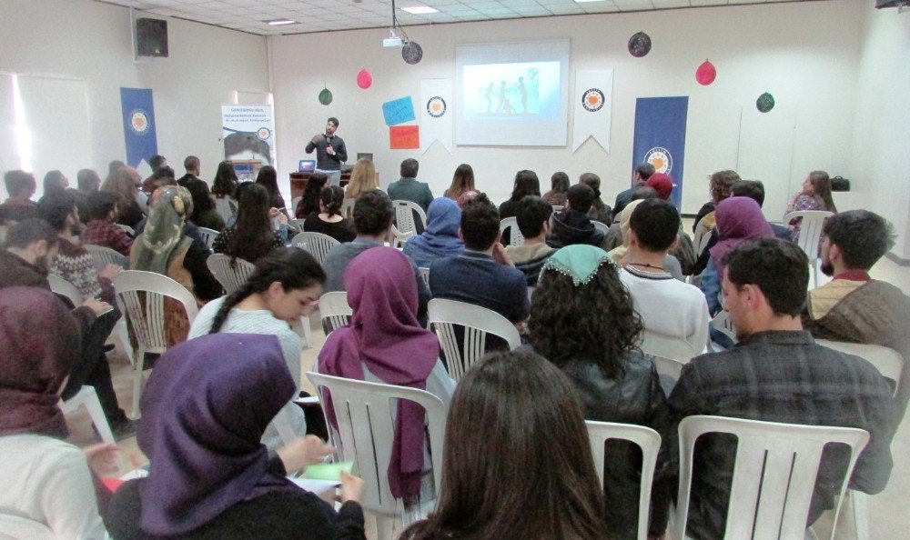 Van’da ‘Çocuklara Doğru Yaklaşım’ Konulu Seminer