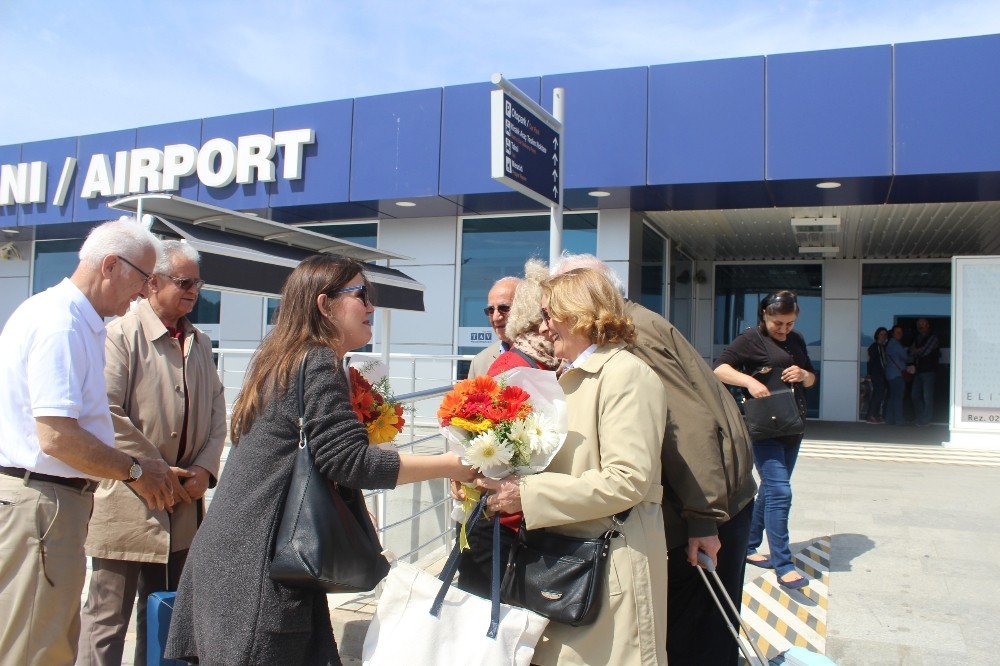 İlk Emekli Grubu Tatil İçin Alanya’ya Geldi