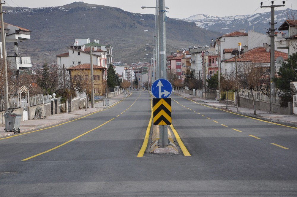 Asfaltlanan Yollarda Çizgi Çalışması