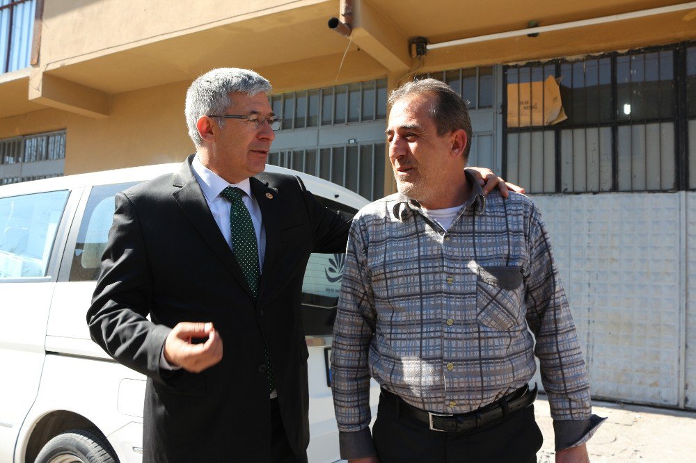 Ak Parti’li Babaoğlu Esnaflardan Referandum İçin Destek İstedi