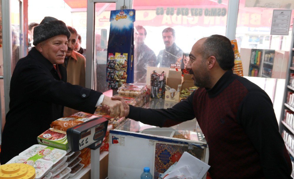 Başkan Sekmen, Karayazı’da Cumhurbaşkanlığı Hükümet Sistemi’ni Anlattı