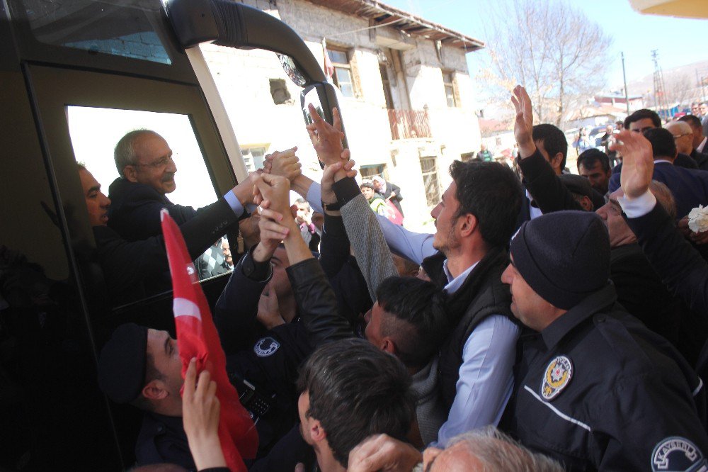 Kılıçdaroğlu Pınarbaşı’nda İlçe Temsilciliği Açtı