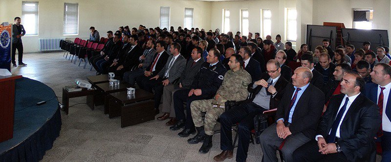 Çıldır’da ‘Kuruluşundan Bugüne Türkiye, Gürcistan, Ermenistan Üçgeninde Çıldır’ Konferansı