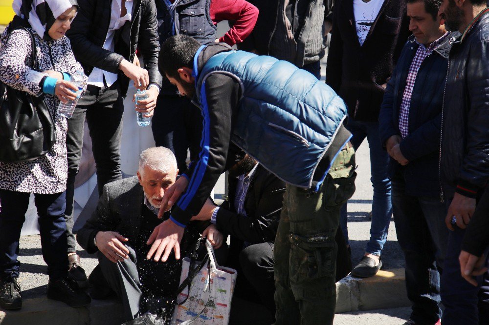 Yolun Karşısına Geçmek İsterken Hafriyat Kamyonun Altında Kaldı