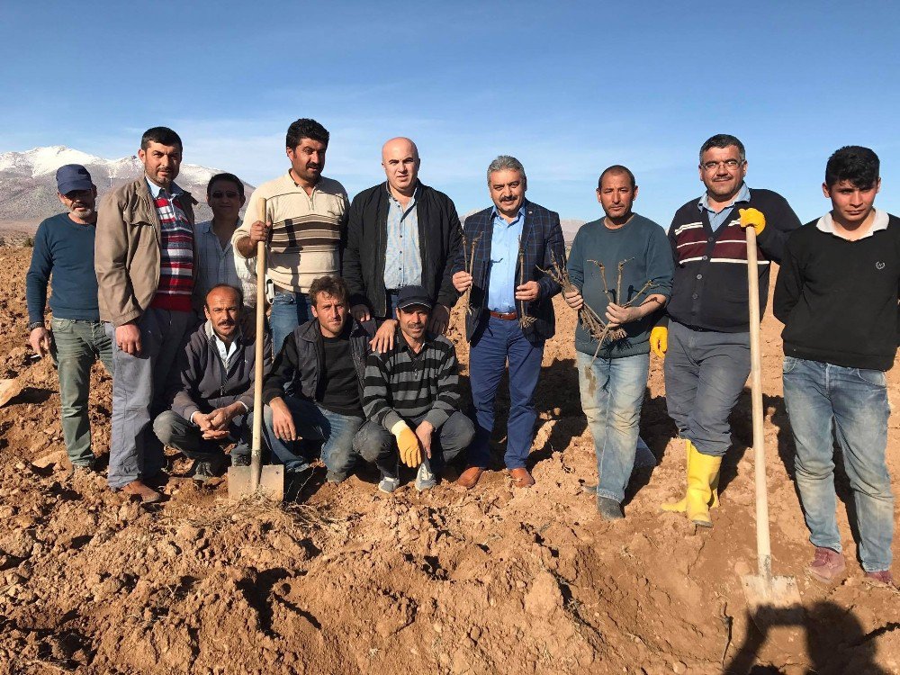 Ziraat Odası Başkanı Muğlu’nun Köy Ziyaretleri Sürüyor