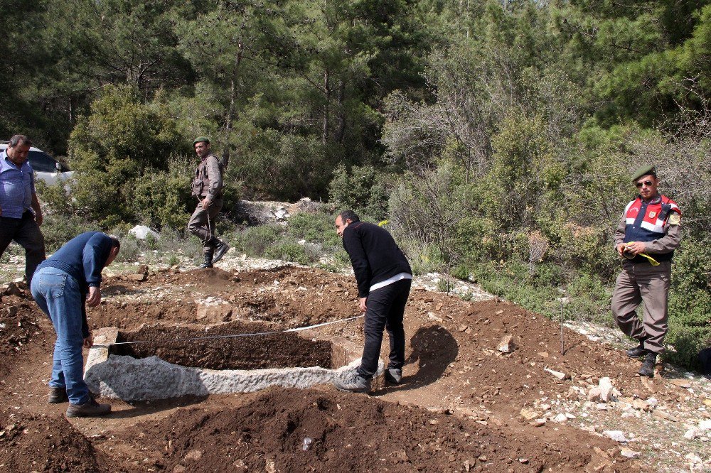 Ula’da Antik Mezar Bulundu