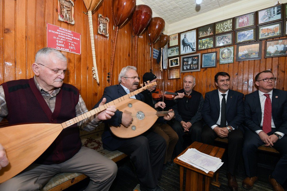 Aşıklar Çaldı, Başkan Söyledi