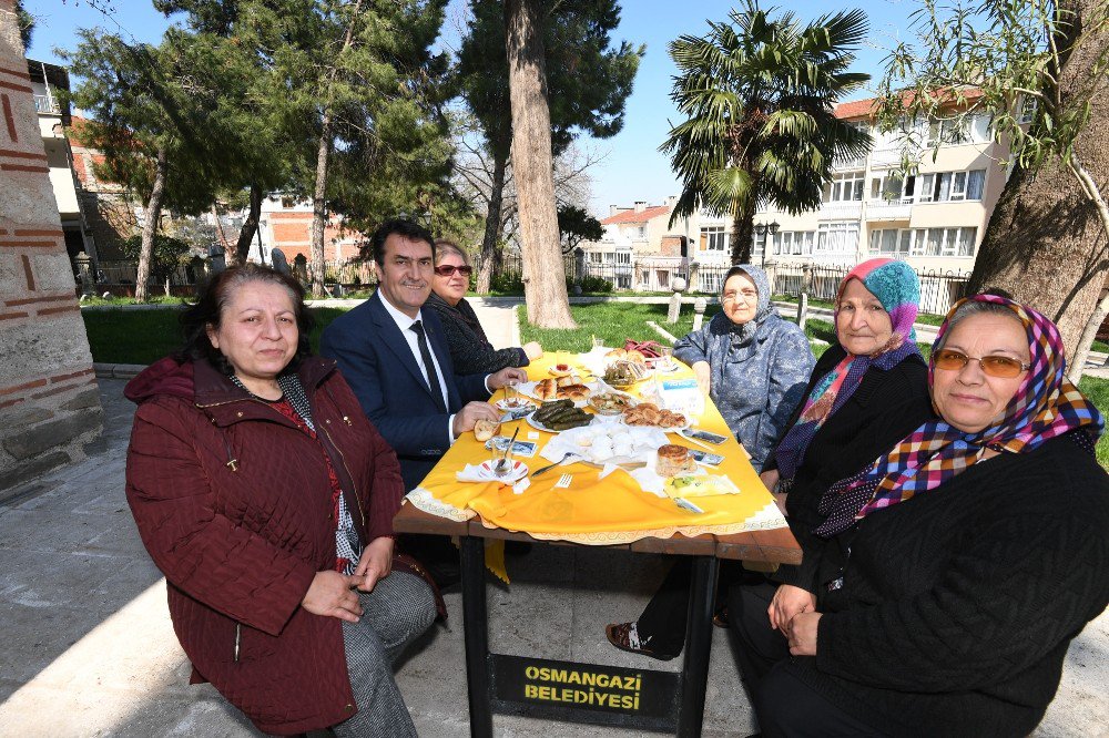 Dündar Kadınların Taleplerine Kulak Verdi