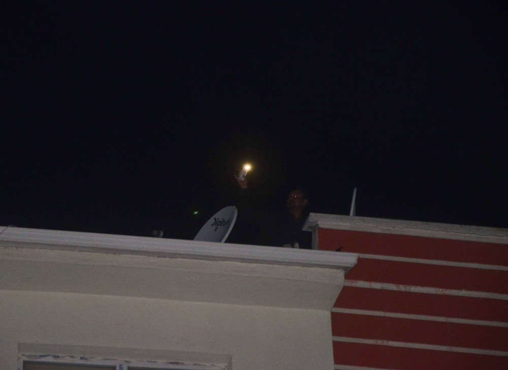 Polis Tacizci Şahsı Saklandığı Çatıda Yakaladı