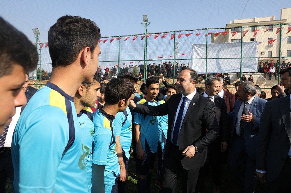 Lisede Yapılan Halı Saha Törenle Açıldı