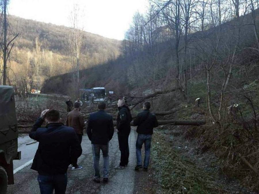 Kosova İle Sırbistan Arasında Seçim Gerginliği