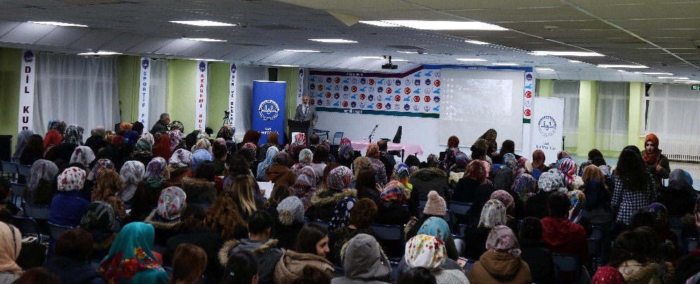 Van’da “Çanakkale Ve Şehitlik Ruhu” Konulu Konferans