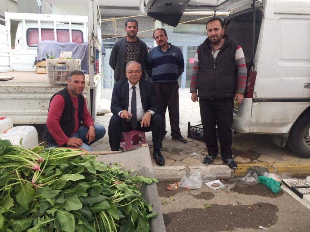 Başkan Kutlu Semt Pazarı Ve Mahalleri Ziyaret Etti