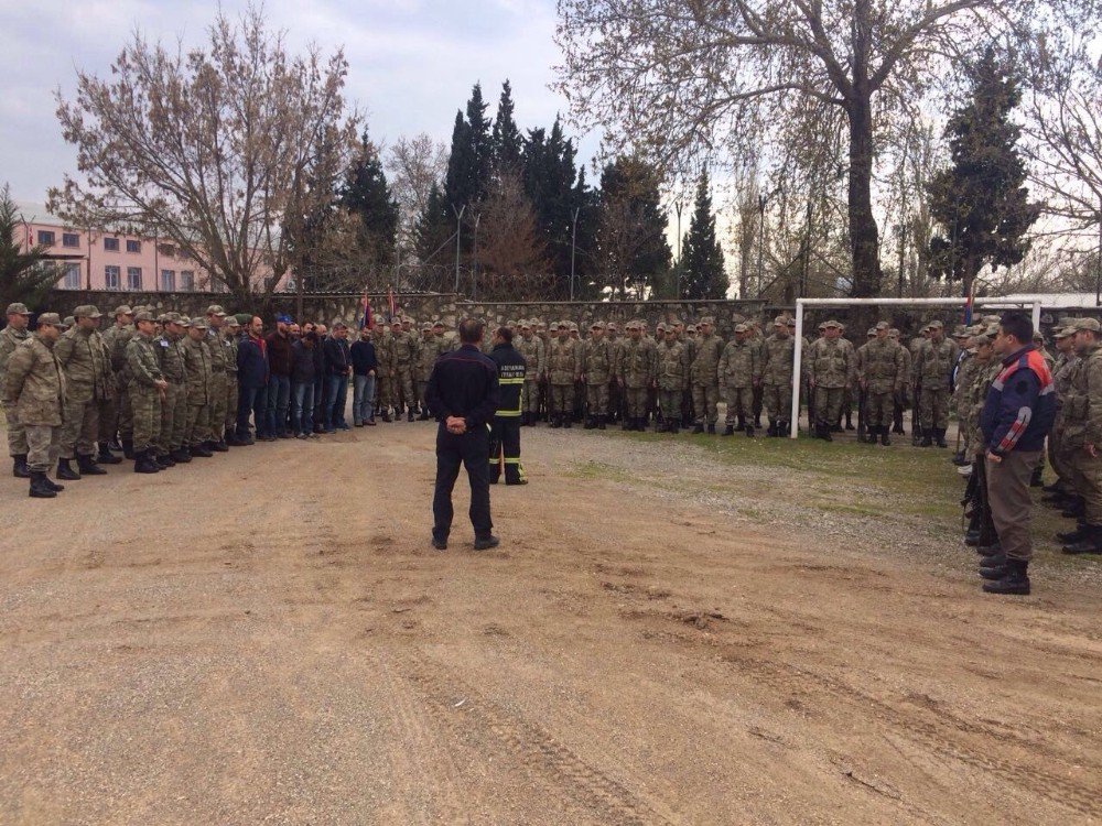 Askerlere Yangın Söndürme Eğitimi