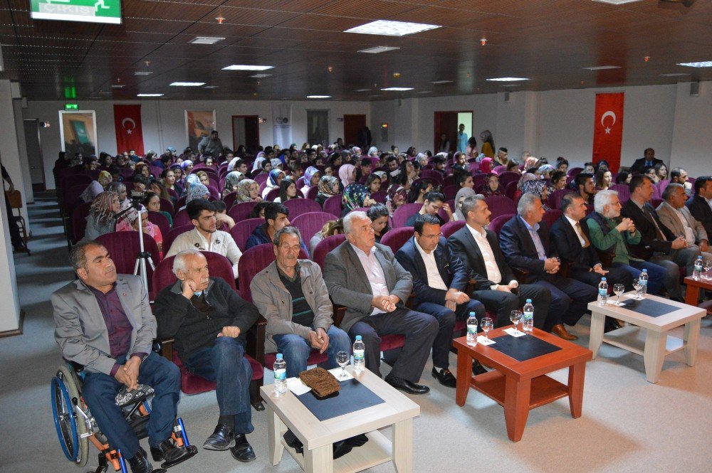 Besni’de Yeni Türkiye, Yeni Gelecek Konulu Konferans