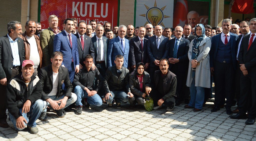 Ak Partili Ataş Turgutlu’da Konuştu