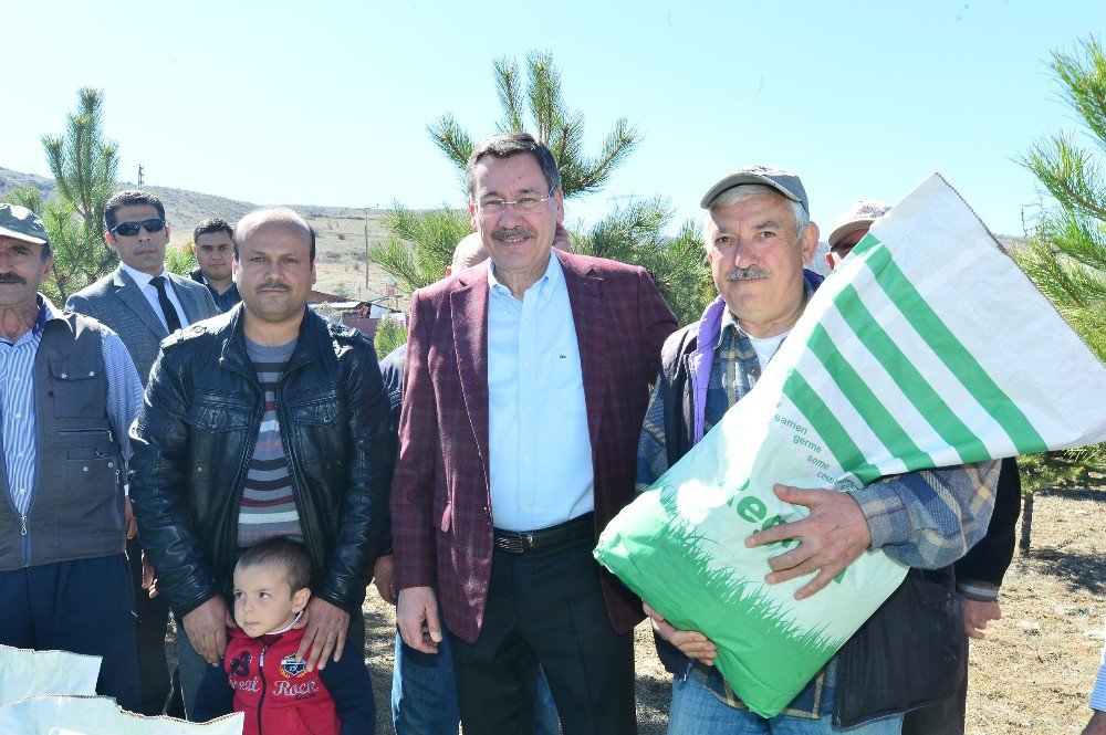 Başkan Gökçek Kalecik’te Çiftçilerle Buluştu