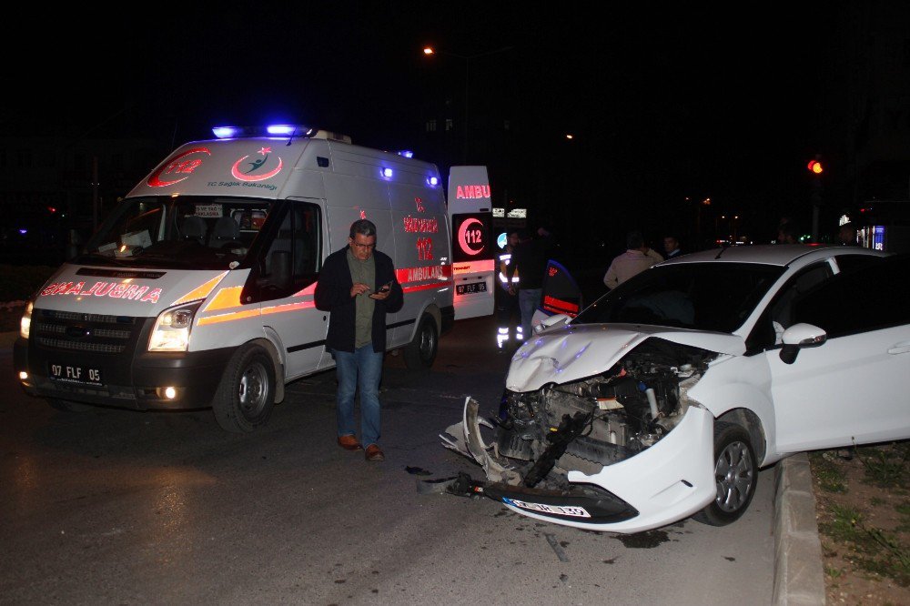 Manavgat’ta 3 Ayrı Trafik Kazası: 4 Yaralı