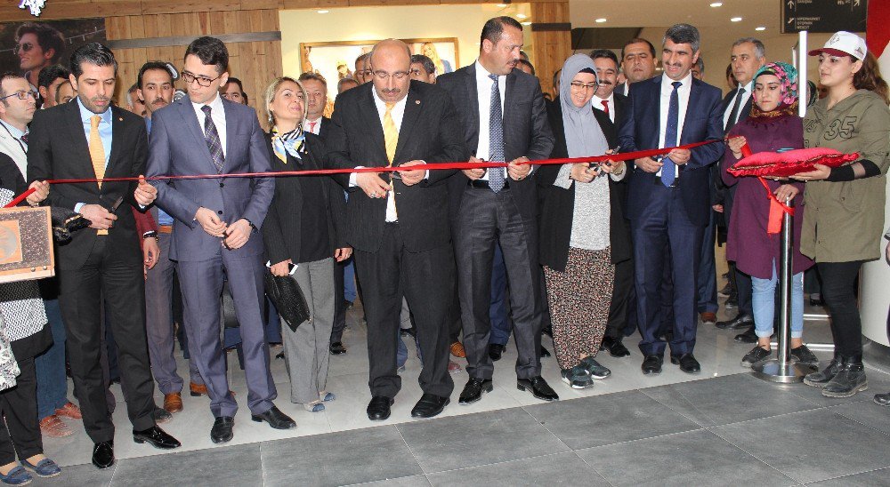 Elazığ’da ‘Tarım Ve İnsan’ Konulu Fotoğraf Sergisi Açıldı