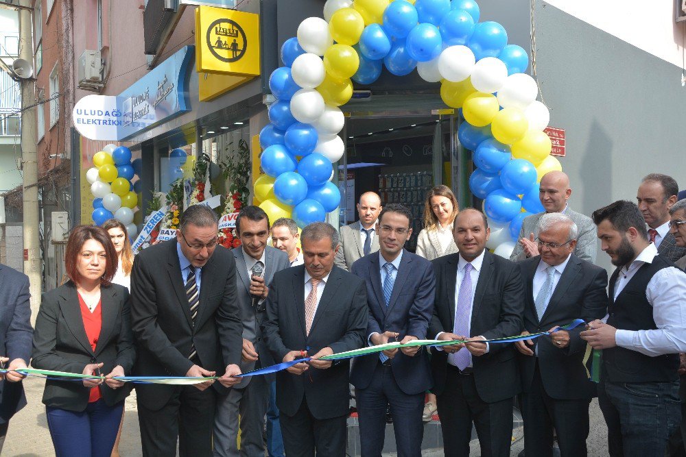 Limak Uludağ Balıkesir’de 2 Yeni Yim Açarak Ağını Genişletti