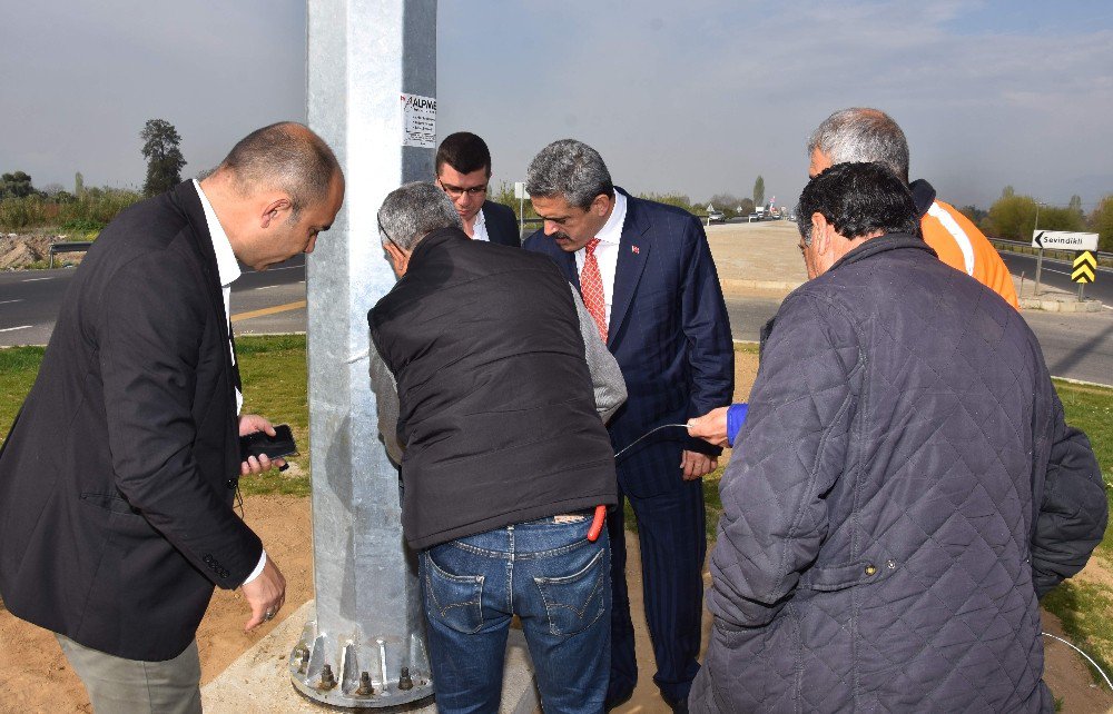 Türk Bayrağını Göndere, Alıcık Çekti