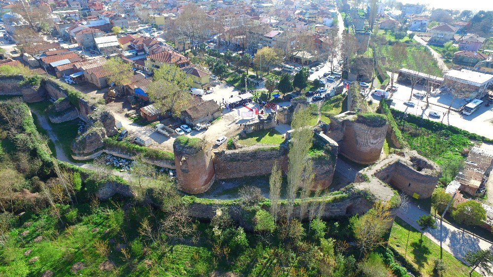 2000 Yıllık Tarihi Surlarda Restorasyon Başladı