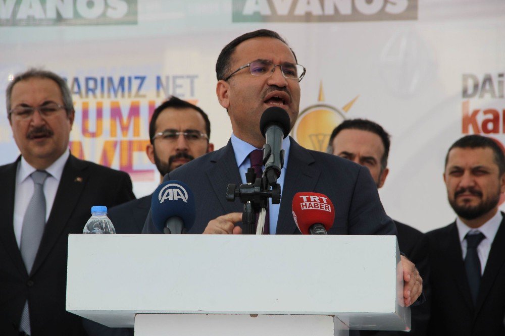 Bakan Bozdağ: "Bin Yıldır Anadolu’dan Bizim Köklerimizi Kazımaya Çalışan Çevreler Var"