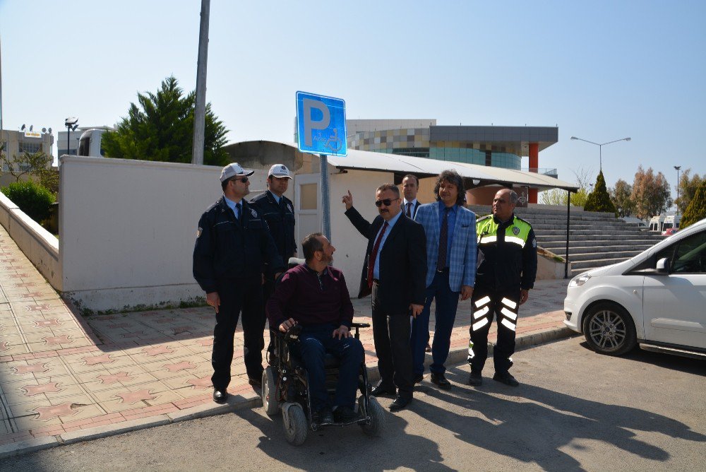 Aliağa’da Engelli Sürücülere Özel Park Yeri