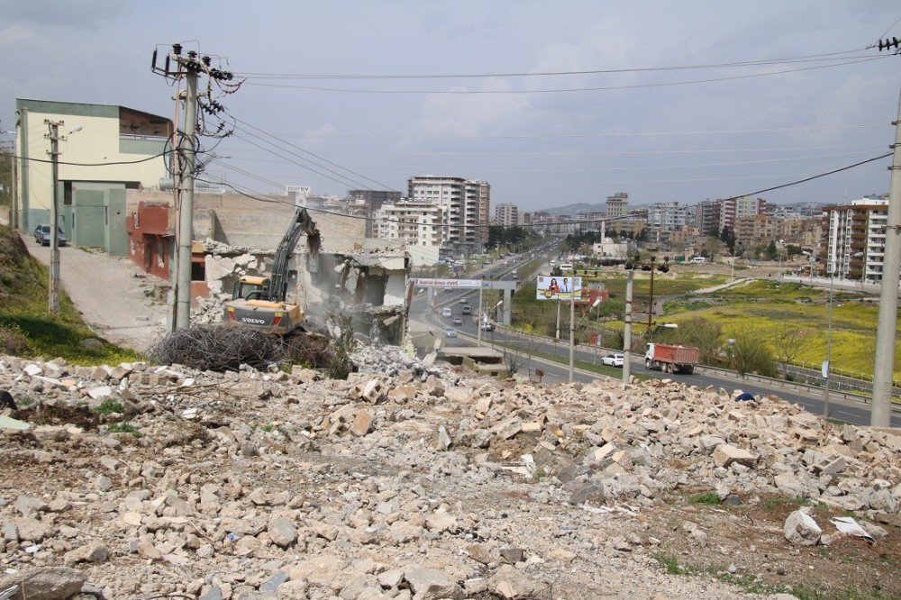 Büyükşehir Belediyesi Bir Köprülü Kavşak Daha Yapıyor