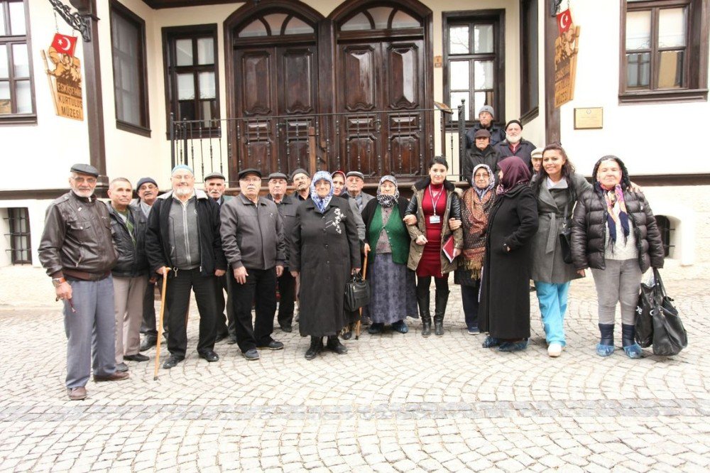 Odunpazarı Belediyesi Yaşlı Merkezi Kurtuluş Müzesine Gitti