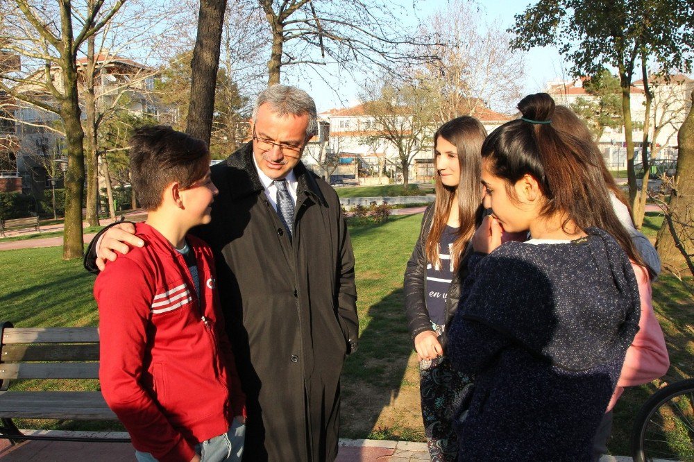 Başkan Köşker, Esnaf Ve Mahalle Sakinleriyle Sohbet Etti