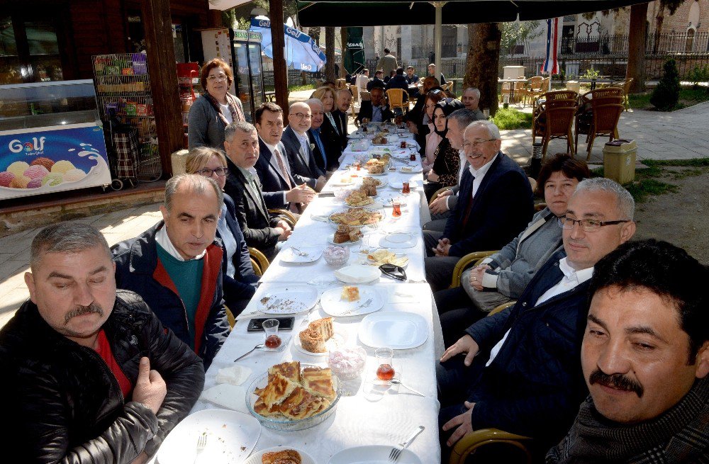 Kadın Muhtarlar Başkan Dündar’ı Ağırladı