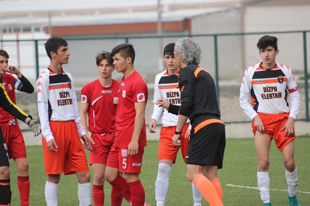 U17 Şampiyonası Tavşanlı’da Başladı