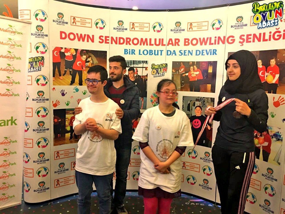 Down Sendormlular Bowling Şenliği