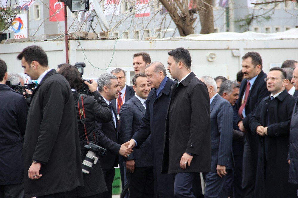 Cumhurbaşkanı Erdoğan, Merkez Cami’nin Temel Atma Törenine Katıldı